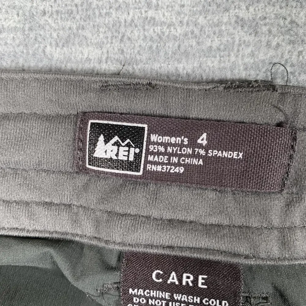 REI brand style